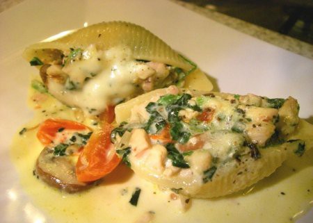 Макароны ракушки фаршированные